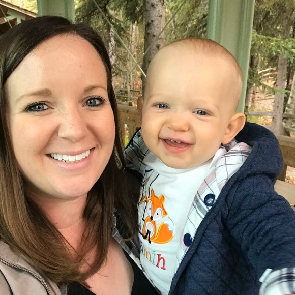 Meet your Posher, Megan - Picture 2 of 5